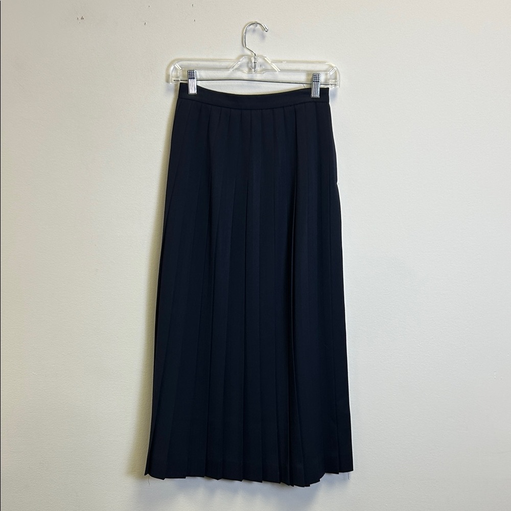 Elegant Navy A-Line Pleated Skirt
